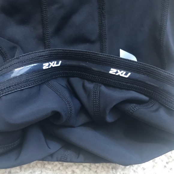 2XU Compression Running Shorts - Picture 4 of 5